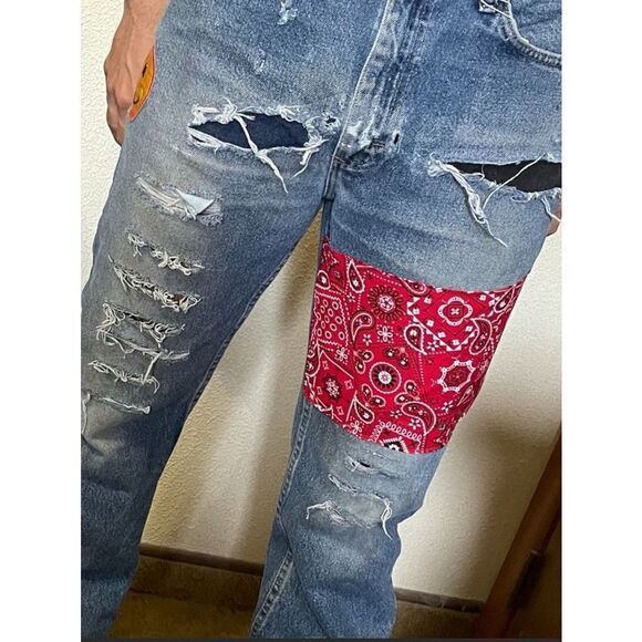 Reworked Vintage Wrangler Distressed Jeans - Picture 7 of 8
